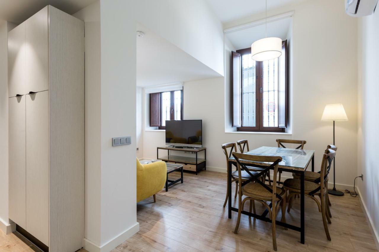 Apartamentos Lanza Séville Extérieur photo